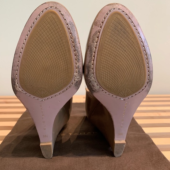 Elie Tahari wedge - Picture 3 of 5